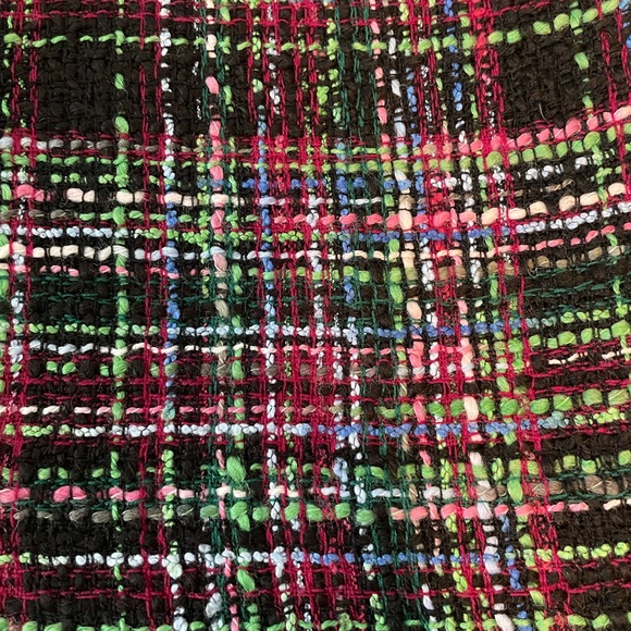 Like new! Colorful Talbots plaid skirt, sz 8; pairs well with bright cardigans - Picture 6 of 8
